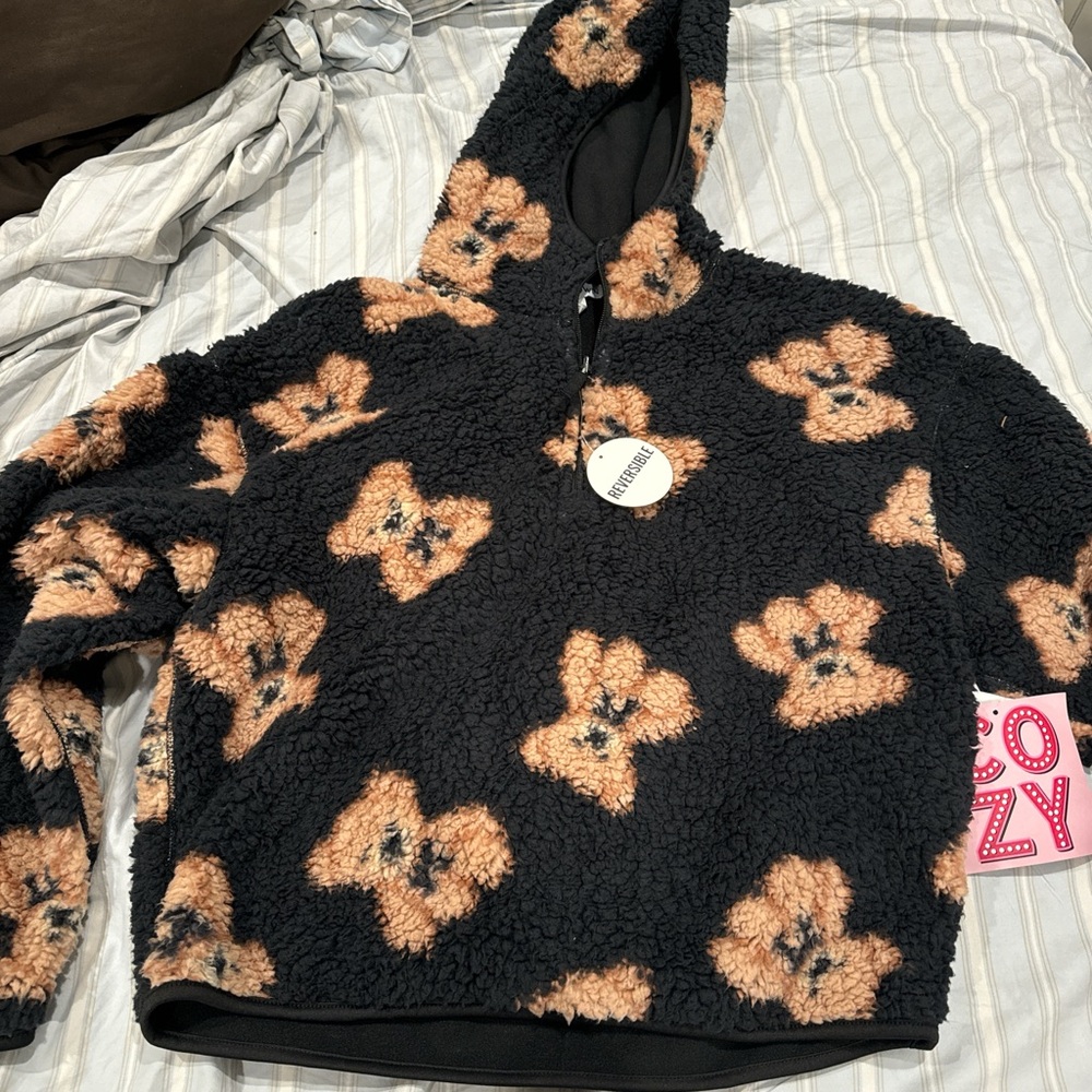 Soft teddy bear hoodie new with tags